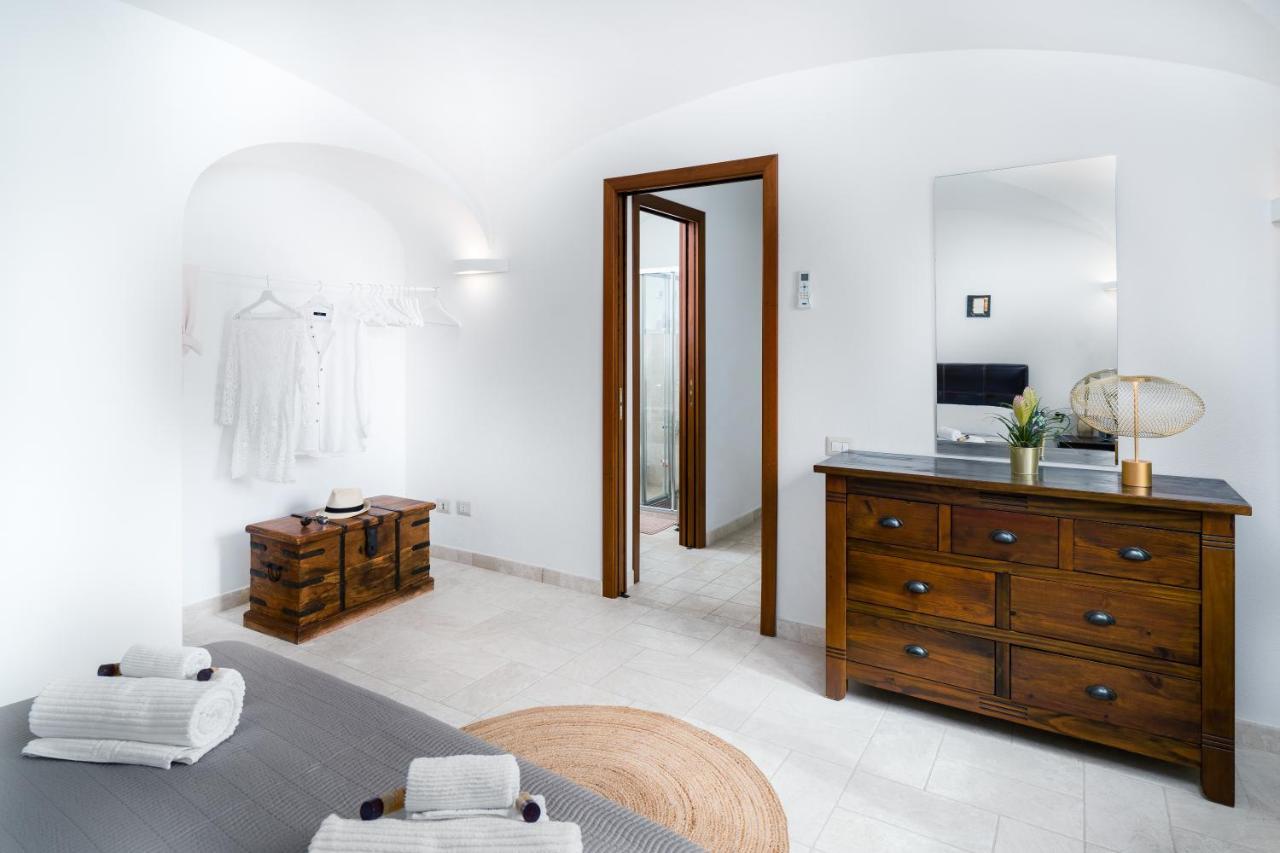 Domo Mea Terra E Domo Mea Chelu - Comfort Nel Centro Storico Di Orosei Extérieur photo